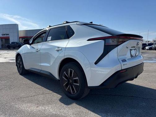 2026 Toyota bZ XLE Plus