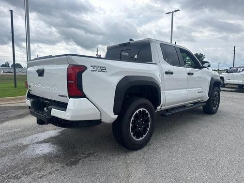 Ice 2025 Toyota Tacoma Hybrid TRD Off Road