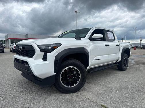 Ice 2025 Toyota Tacoma Hybrid TRD Off Road