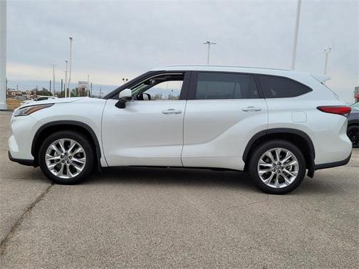 2022 Toyota Highlander Limited