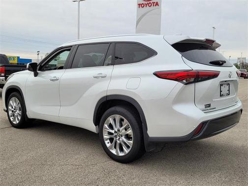 2022 Toyota Highlander Limited