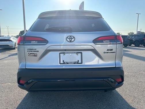2025 Toyota Corolla Hybrid SE