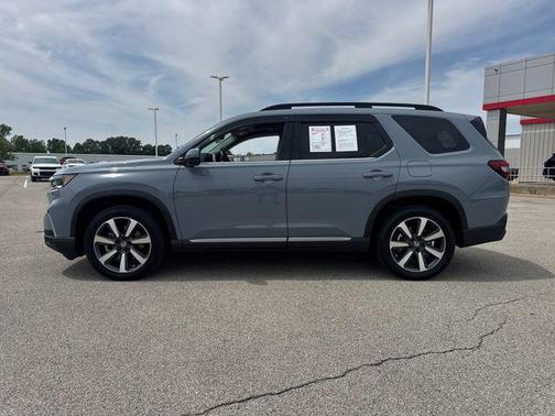 2024 Honda Pilot Touring 8-Passenger