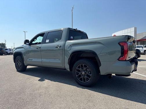 2026 Toyota Tundra Hybrid Platinum