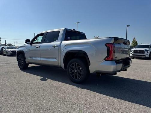 2025 Toyota Tundra Hybrid Platinum