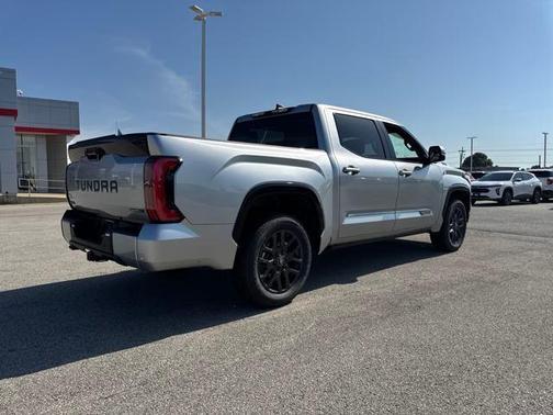 2025 Toyota Tundra Hybrid Platinum