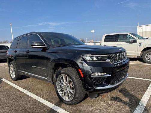 2023 Jeep Grand Cherokee Summit