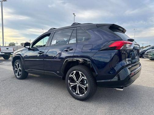 2025 Toyota RAV4 Hybrid SE