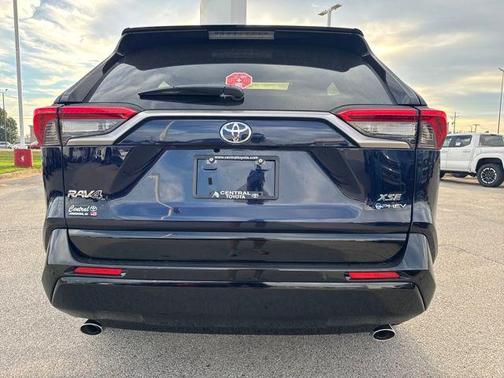 2025 Toyota RAV4 Hybrid SE