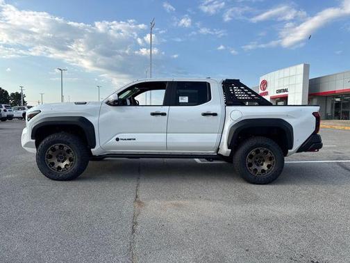 2025 Toyota Tacoma Hybrid Trailhunter