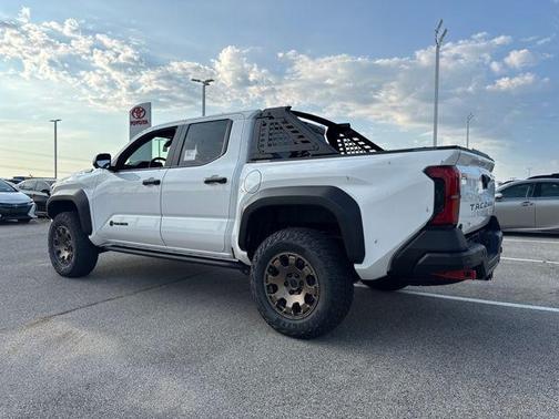 2025 Toyota Tacoma Hybrid Trailhunter