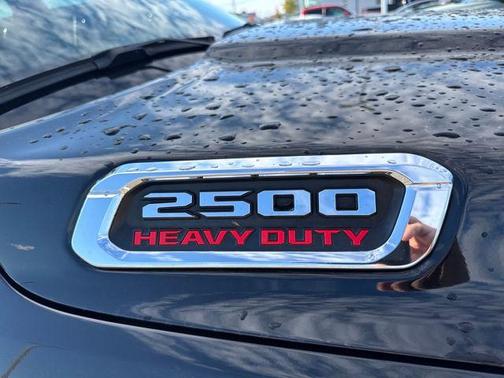 2022 RAM 2500 Laramie Crew Cab 4x4 6'4' Box