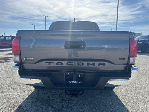 2022 Toyota Tacoma SR5