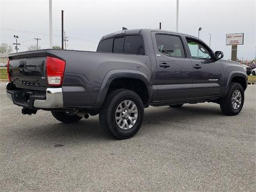 2017 Toyota Tacoma SR5