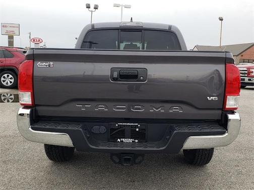 2017 Toyota Tacoma SR5