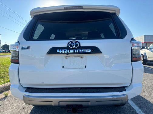 Super White 2021 Toyota 4Runner TRD Off Road