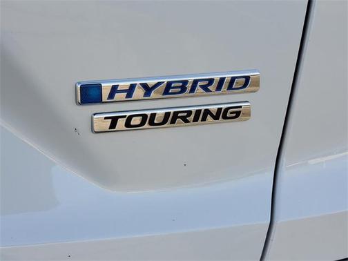 Platinum White 2021 Honda CR-V Hybrid Touring