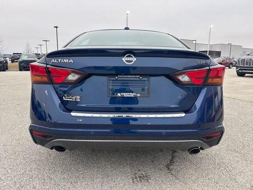 2021 Nissan Altima SR FWD