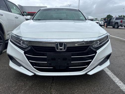 Platinum White Pearl 2021 Honda Accord LX 1.5T