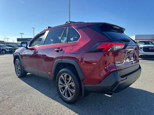 2023 Toyota RAV4 Hybrid XLE Premium