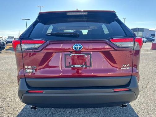 2023 Toyota RAV4 Hybrid XLE Premium