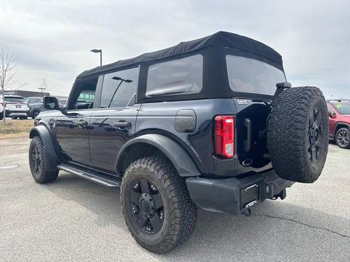 2021 Ford Bronco Base