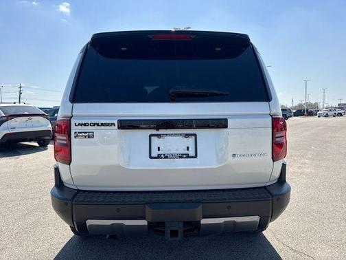 2024 Toyota Land Cruiser Base