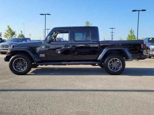 2023 Jeep Gladiator Overland