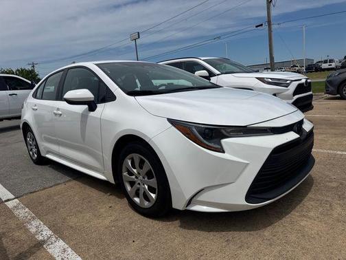 Ice 2024 Toyota Corolla LE