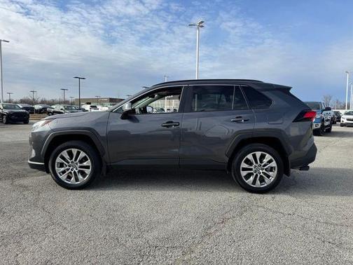 2024 Toyota RAV4 XLE Premium