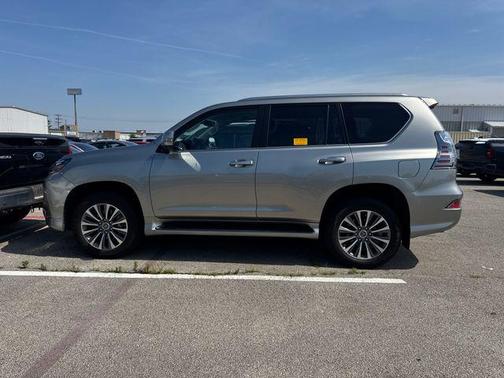 Atomic Silver 2022 Lexus GX 460 Luxury