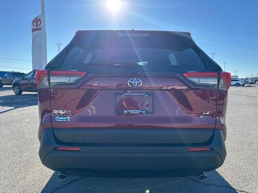 2025 Toyota RAV4 Hybrid LE