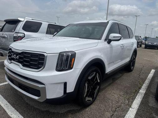 Glacial White Pearl 2023 Kia Telluride S
