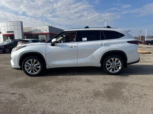 2026 Toyota Highlander Limited