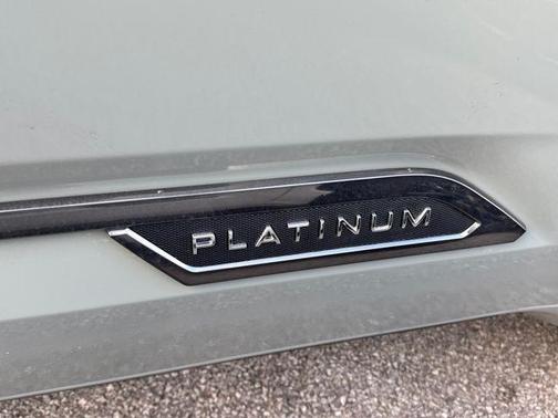 2026 Toyota Tundra Hybrid Platinum