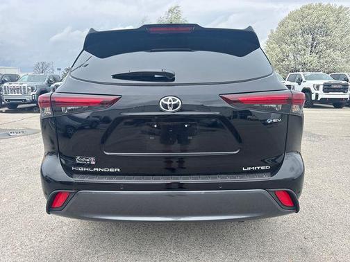 2025 Toyota Highlander Hybrid Limited