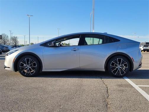 2024 Toyota Prius XLE