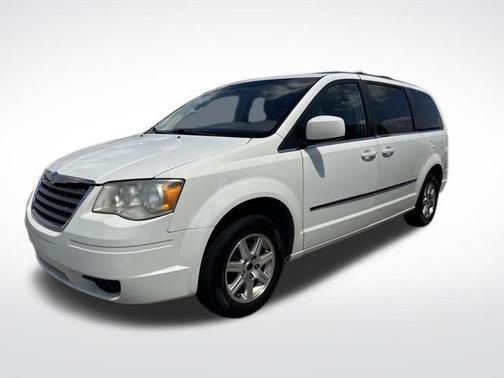 2009 Chrysler Town & Country Touring