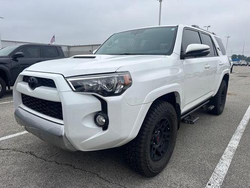 Super White 2018 Toyota 4Runner TRD Off Road Premium
