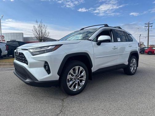 2025 Toyota RAV4 XLE Premium