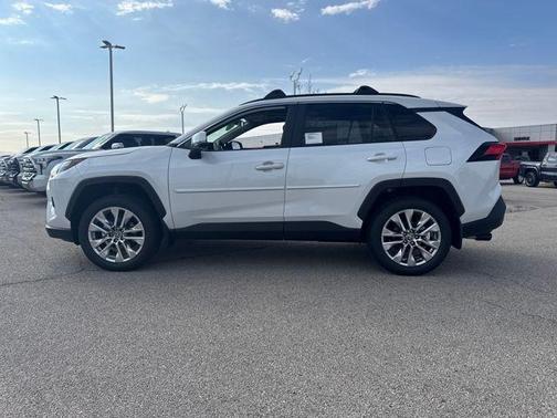 2025 Toyota RAV4 XLE Premium
