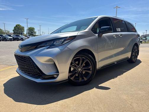 2025 Toyota Sienna XSE 7 Passenger