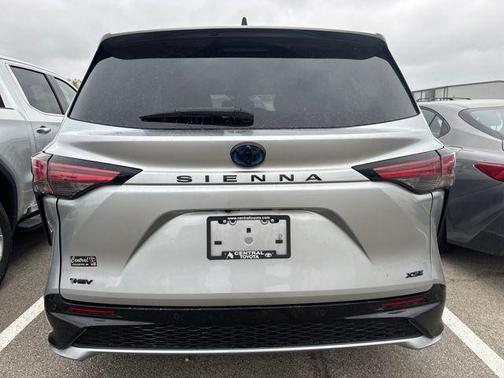2025 Toyota Sienna XSE 7 Passenger