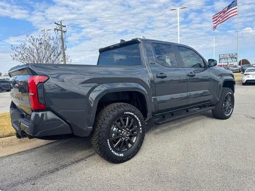 2025 Toyota Tacoma SR5