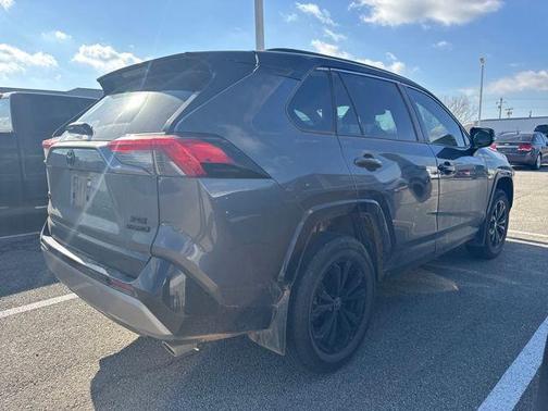 2024 Toyota RAV4 Hybrid SE