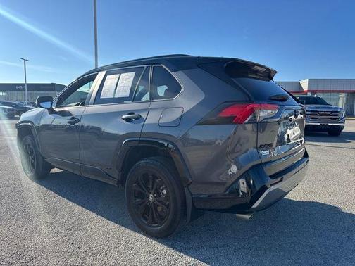 2024 Toyota RAV4 Hybrid SE