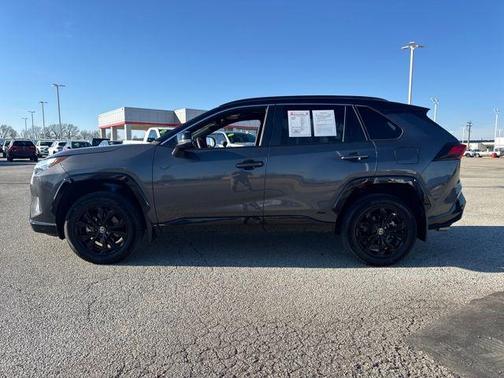 2024 Toyota RAV4 Hybrid SE