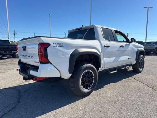 2026 Toyota Tacoma Hybrid TRD Off Road