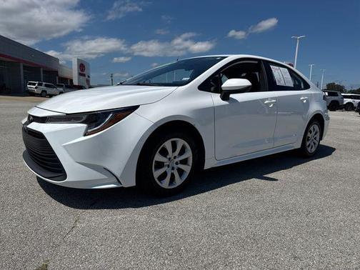 Ice 2024 Toyota Corolla LE