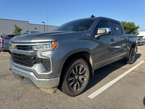 Sterling Gray Metallic 2023 Chevrolet Silverado 1500 LT